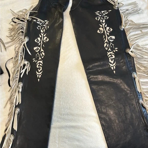 Black/Cream Fringe Rare Leather Jacket and Chaps. Excellent condition. Sz Medium - Picture 6 of 16